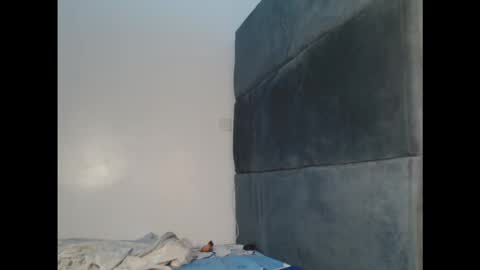 mimi online show from November 11, 2025, 11:38 pm