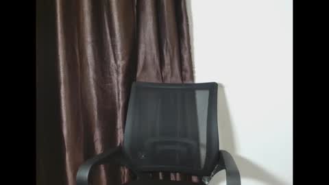 mimi online show from February 1, 2026, 10:52 pm