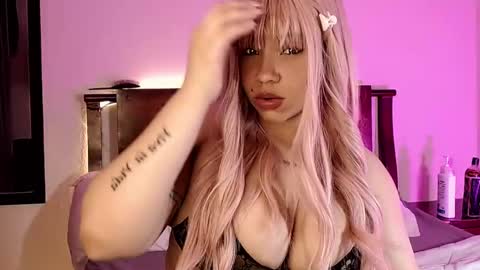 mimirodriguezz online show from December 12, 2024, 9:19 am
