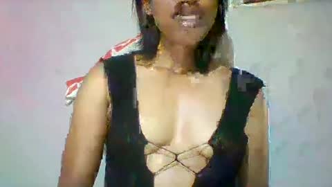Snapshot of mimisexy295320 chatting on January 11, 2025, 8:22 am mimisexy295320 online show from January 11, 2025, 8:22 am