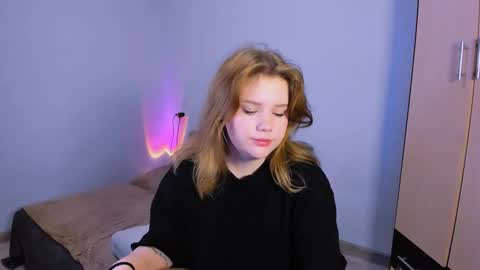 hi Im Mina  online show from November 8, 2025, 1:50 am