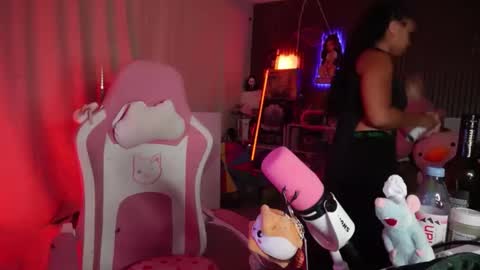 Snapshot of minamariebaby chatting on April 15, 2026, 7:58 pm MINA online show from April 15, 2026, 7:58 pm