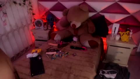 Snapshot of minami_nakamura chatting on June 20, 2026, 4:04 am minami_nakamura online show from June 20, 2026, 4:04 am