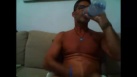 Snapshot of mindthestep chatting on February 14, 2025, 11:31 pm MIND online show from February 14, 2025, 11:31 pm