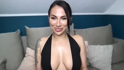 Snapshot of mindy_erotic chatting on June 10, 2026, 4:28 pm Mindy online show from June 10, 2026, 4:28 pm