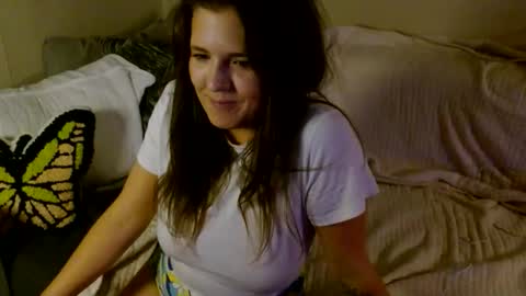 Snapshot of mindymounds chatting on February 7, 2026, 4:27 am Mindy online show from February 7, 2026, 4:27 am