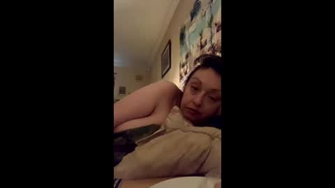 Snapshot of mindyourbusiness123 chatting on April 1, 2026, 6:25 am please subscribe to my fansly please no video or photos must be recorded or re sold online show from April 1, 2026, 6:25 am