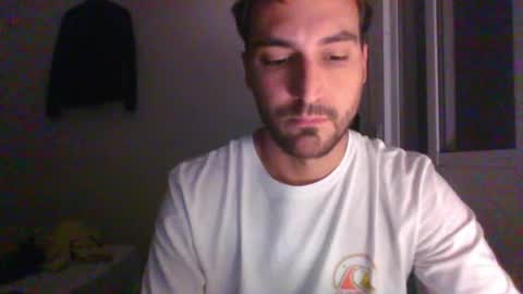 Snapshot of miniarthur chatting on May 1, 2026, 12:26 am miniarthur online show from May 1, 2026, 12:26 am