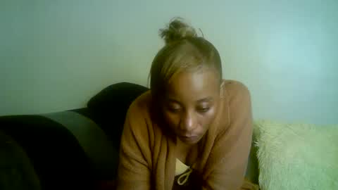 minieme001 online show from March 29, 2026, 7:47 pm