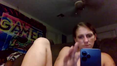 Minnie online show from June 24, 2026, 7:18 am