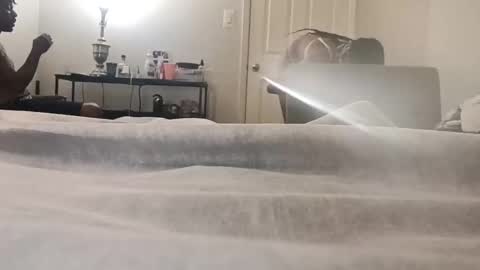 minniehunney online show from April 8, 2026, 10:15 am