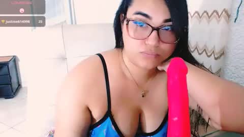 mira_cherry online show from March 27, 2026, 1:11 am