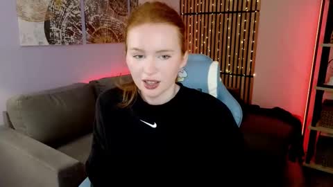 Snapshot of mira_glace chatting on October 24, 2025, 10:22 am Mira3 online show from October 24, 2025, 10:22 am