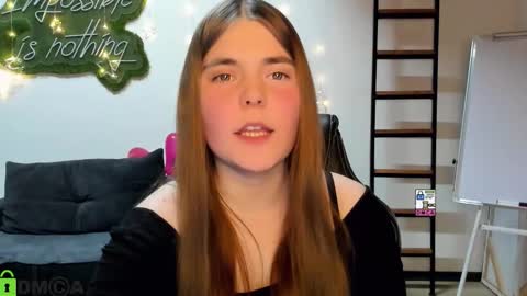 miraa_bloom online show from February 19, 2026, 3:41 pm