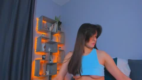Snapshot of mirabrunette chatting on May 30, 2026, 3:03 am Mira follow my fansly online show from May 30, 2026, 3:03 am