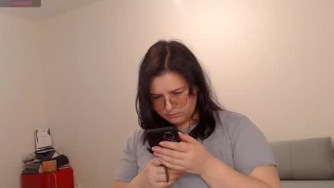 Meera online show from February 21, 2026, 3:02 pm