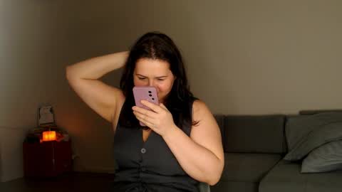 Meera online show from April 6, 2026, 6:31 pm