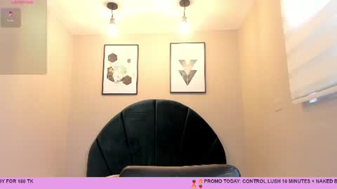 Snapshot of miranda_doll_ chatting on June 26, 2026, 12:09 pm online show from June 26, 2026, 12:09 pm