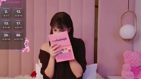 Snapshot of miranda_kery chatting on December 22, 2025, 6:32 am Mira online show from December 22, 2025, 6:32 am