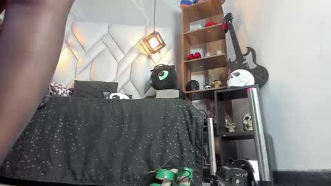 Miranda online show from December 22, 2025, 9:23 pm