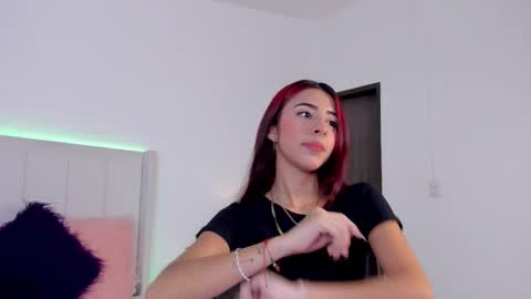 Miranda Rogers online show from December 19, 2025, 6:59 pm