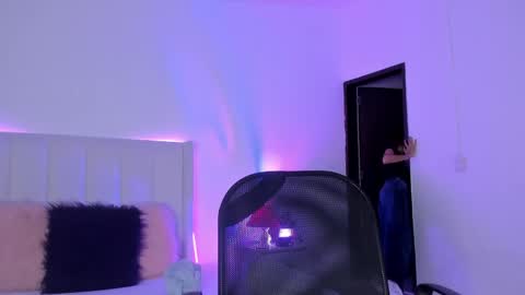 Snapshot of mirandaa_rogers chatting on May 23, 2026, 7:07 pm Miranda Rogers online show from May 23, 2026, 7:07 pm