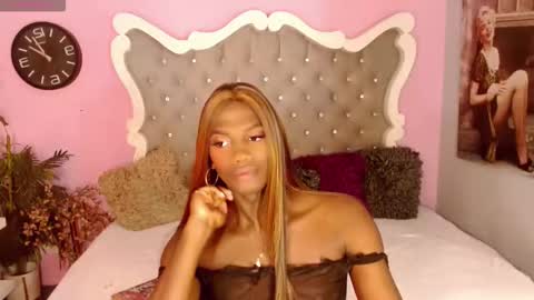 mirandaacollins online show from October 6, 2025, 3:15 am