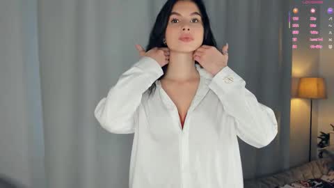 Snapshot of mirandabettman chatting on January 18, 2026, 6:39 am My name is Adele online show from January 18, 2026, 6:39 am
