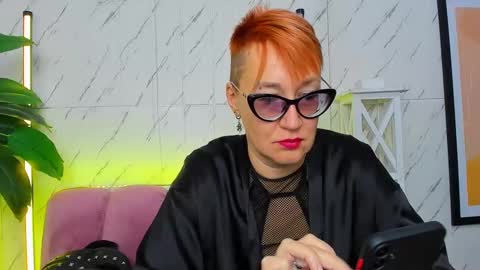 mirandagill online show from December 5, 2024, 12:11 pm