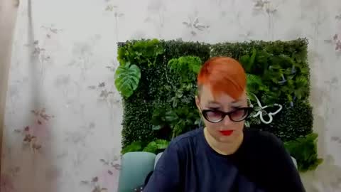 mirandagill online show from December 16, 2024, 9:03 am