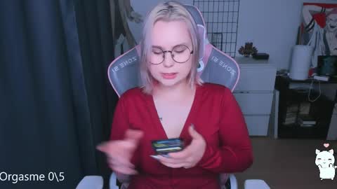 Kira online show from May 15, 2026, 5:53 pm
