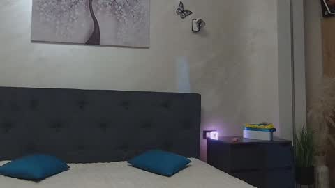 miriam04 online show from January 3, 2025, 10:19 pm