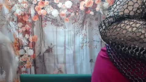 Miroslava Happi online show from May 7, 2026, 6:19 am