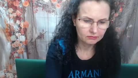 Miroslava Happi online show from May 17, 2026, 5:38 am