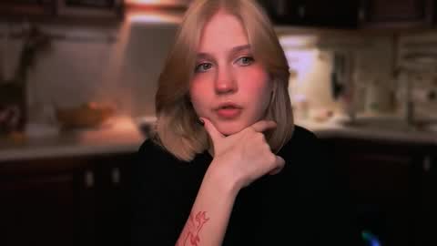 Mira online show from November 9, 2025, 8:51 pm