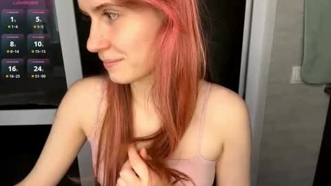 Snapshot of mishahartwigsen chatting on January 11, 2026, 1:16 pm Molly online show from January 11, 2026, 1:16 pm