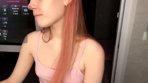 Snapshot of mishahartwigsen chatting on January 16, 2026, 5:28 pm Molly online show from January 16, 2026, 5:28 pm