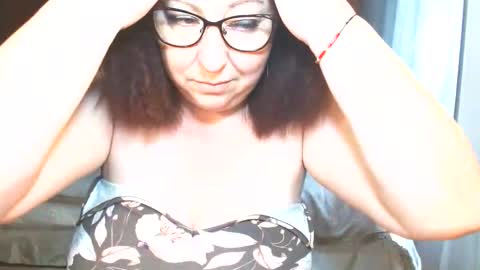 Snapshot of mishakiss34 chatting on June 10, 2026, 8:24 am Misha online show from June 10, 2026, 8:24 am