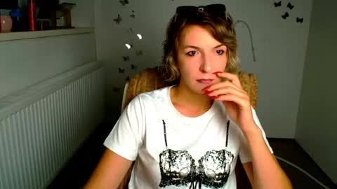 Mishelle online show from July 12, 2026, 5:42 am