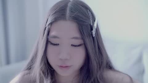 Snapshot of miso_misa chatting on April 19, 2026, 9:52 am Misa online show from April 19, 2026, 9:52 am
