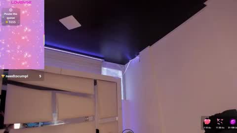 Snapshot of miss__lola chatting on February 10, 2026, 9:30 pm Soy lola online show from February 10, 2026, 9:30 pm