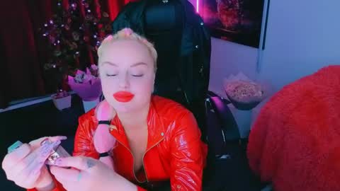 miss_alice_silver online show from April 28, 2026, 6:24 pm