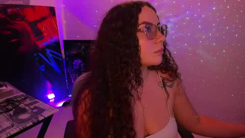 Snapshot of miss_alisse chatting on May 6, 2026, 3:02 am miss_alisse online show from May 6, 2026, 3:02 am