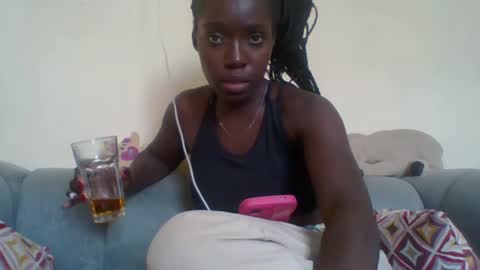 Snapshot of miss_atitude chatting on September 22, 2025, 9:44 am miss_atitude online show from September 22, 2025, 9:44 am