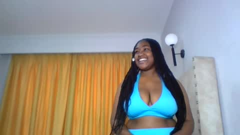 Snapshot of miss_berries chatting on August 6, 2026, 9:44 am miss_berries online show from August 6, 2026, 9:44 am