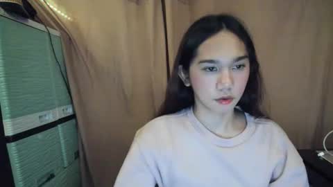 Catriona online show from December 3, 2025, 3:21 pm