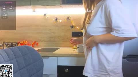 Sandy online show from October 27, 2025, 12:36 am