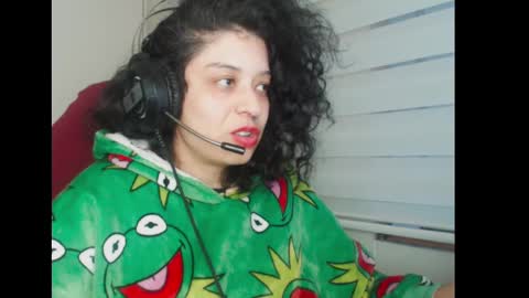 Miss Carmila online show from September 24, 2025, 10:57 pm