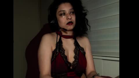Miss Carmila online show from October 3, 2025, 11:35 pm