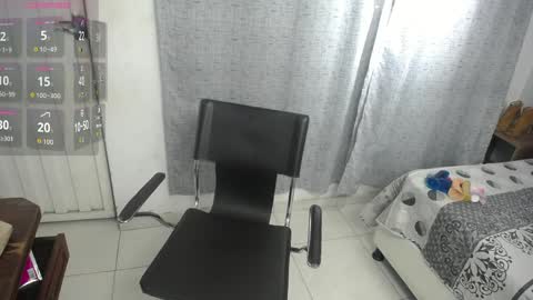 Snapshot of miss_charlott__ chatting on March 28, 2026, 11:21 am charlott online show from March 28, 2026, 11:21 am